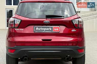 Внедорожник / Кроссовер Ford Escape 2017 в 