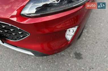 Внедорожник / Кроссовер Ford Escape 2019 в 