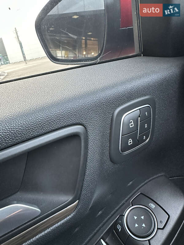 Позашляховик / Кросовер Ford Escape 2019 в Києві