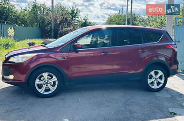 Внедорожник / Кроссовер Ford Escape 2014 в 