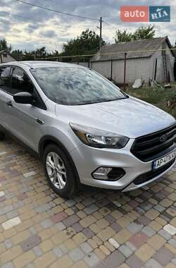 Внедорожник / Кроссовер Ford Escape 2019 в 