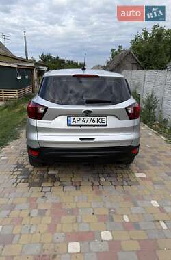 Внедорожник / Кроссовер Ford Escape 2019 в 