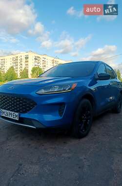 Внедорожник / Кроссовер Ford Escape 2020 в 