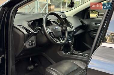 Внедорожник / Кроссовер Ford Escape 2016 в 