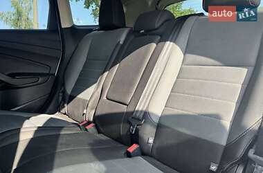 Внедорожник / Кроссовер Ford Escape 2016 в 