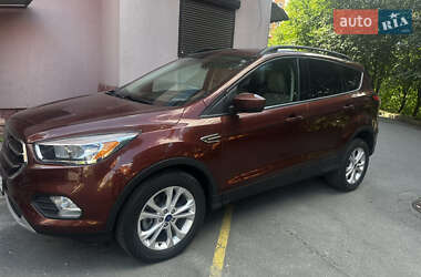 Позашляховик / Кросовер Ford Escape 2017 в Тернополі