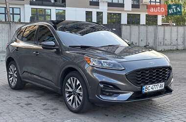 Внедорожник / Кроссовер Ford Escape 2020 в 