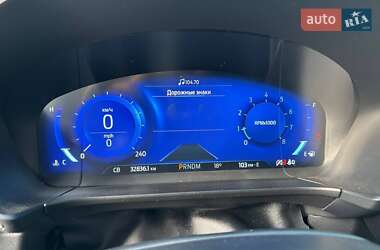 Внедорожник / Кроссовер Ford Escape 2020 в 