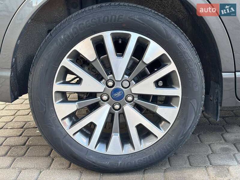 Внедорожник / Кроссовер Ford Escape 2020 в Львове