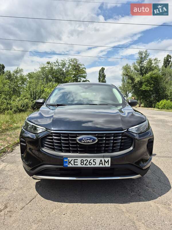 Внедорожник / Кроссовер Ford Escape 2024 в 