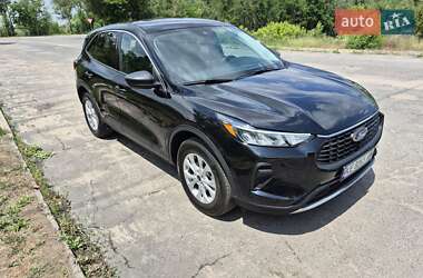 Позашляховик / Кросовер Ford Escape 2024 в Кривому Розі