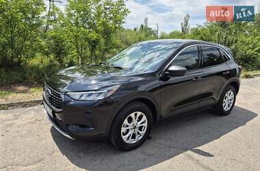 Внедорожник / Кроссовер Ford Escape 2024 в 