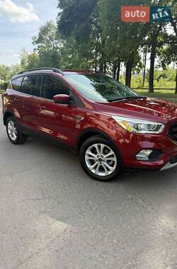 Внедорожник / Кроссовер Ford Escape 2019 в 