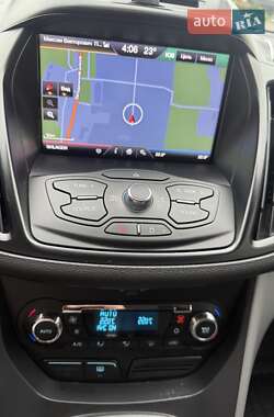 Внедорожник / Кроссовер Ford Escape 2013 в 