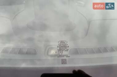 Внедорожник / Кроссовер Ford Escape 2013 в 
