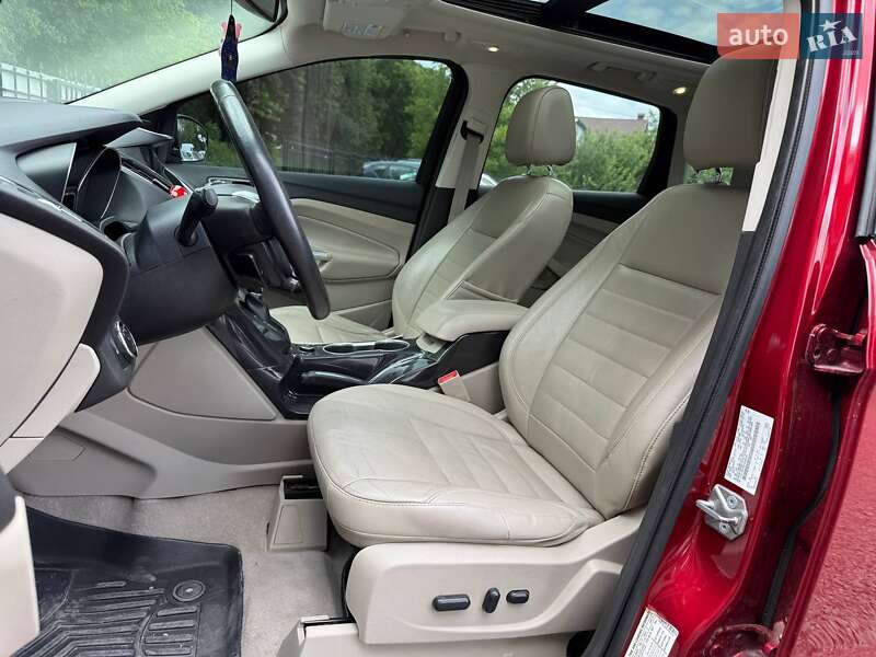 Внедорожник / Кроссовер Ford Escape 2014 в Хмельницком