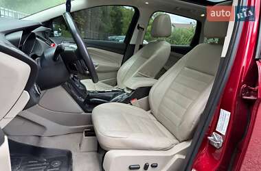 Внедорожник / Кроссовер Ford Escape 2014 в 