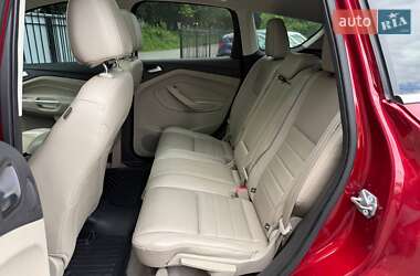 Внедорожник / Кроссовер Ford Escape 2014 в 