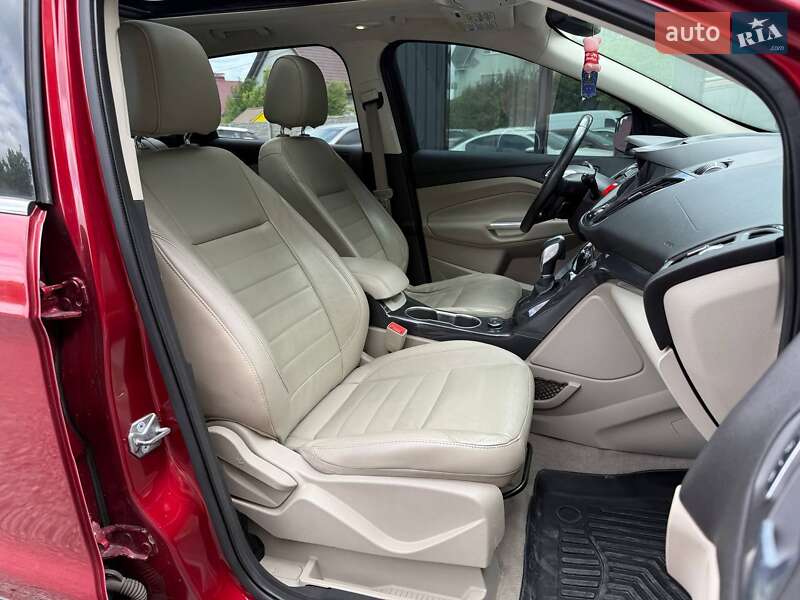 Внедорожник / Кроссовер Ford Escape 2014 в Хмельницком