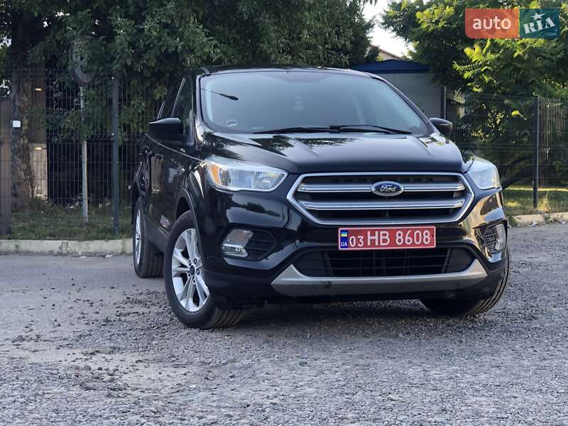 Внедорожник / Кроссовер Ford Escape 2016 в Львове