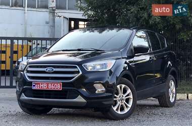 Внедорожник / Кроссовер Ford Escape 2016 в 