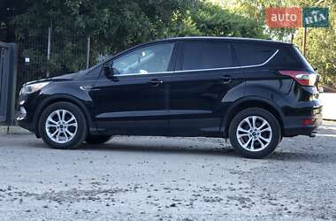 Внедорожник / Кроссовер Ford Escape 2016 в 