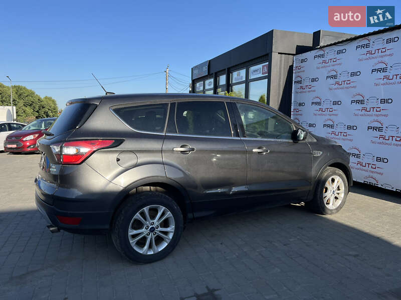 Внедорожник / Кроссовер Ford Escape 2016 в Львове