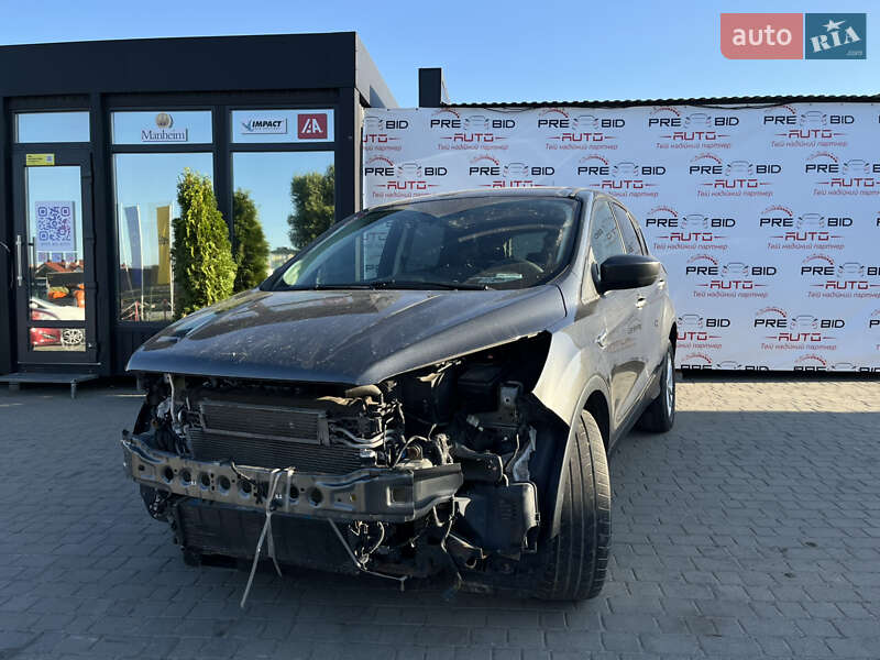 Внедорожник / Кроссовер Ford Escape 2016 в Львове