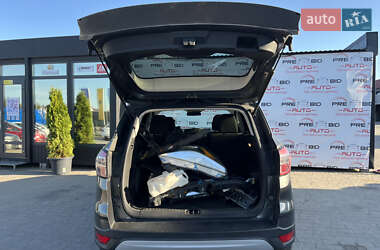 Внедорожник / Кроссовер Ford Escape 2016 в 