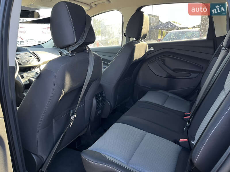 Внедорожник / Кроссовер Ford Escape 2016 в Львове