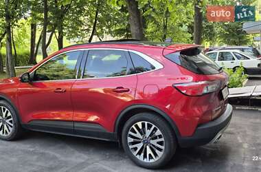 Внедорожник / Кроссовер Ford Escape 2020 в 
