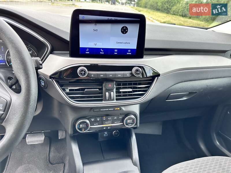 Внедорожник / Кроссовер Ford Escape 2021 в Буче
