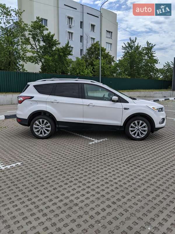 Внедорожник / Кроссовер Ford Escape 2016 в Киеве фото 4 Внедорожник / Кроссовер Ford Escape 2016 в Киеве