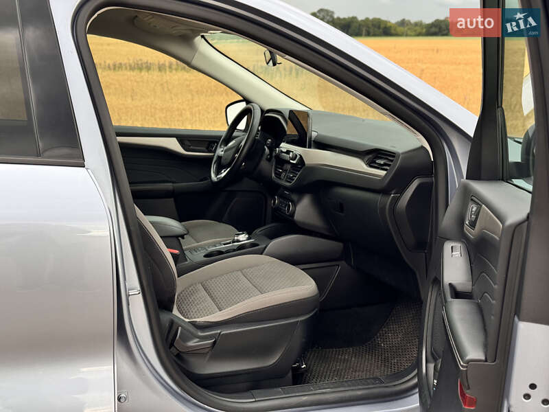 Позашляховик / Кросовер Ford Escape 2021 в Полтаві