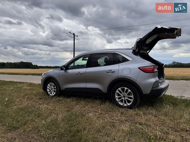 Позашляховик / Кросовер Ford Escape 2021 в Полтаві