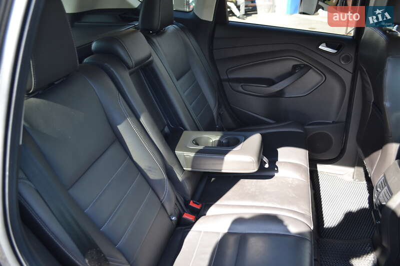 Внедорожник / Кроссовер Ford Escape 2015 в Житомире