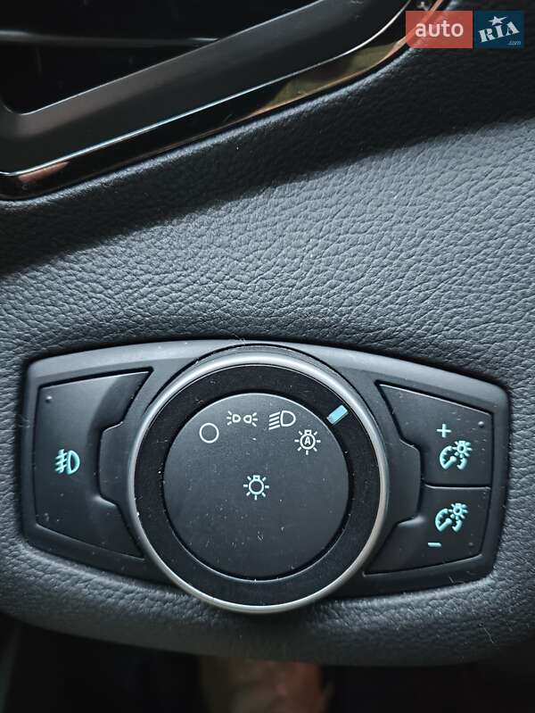 Внедорожник / Кроссовер Ford Escape 2015 в Житомире
