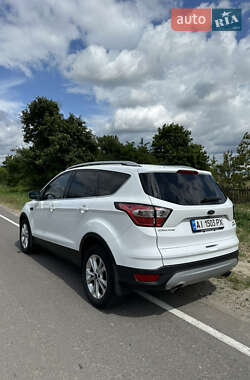 Внедорожник / Кроссовер Ford Escape 2017 в 