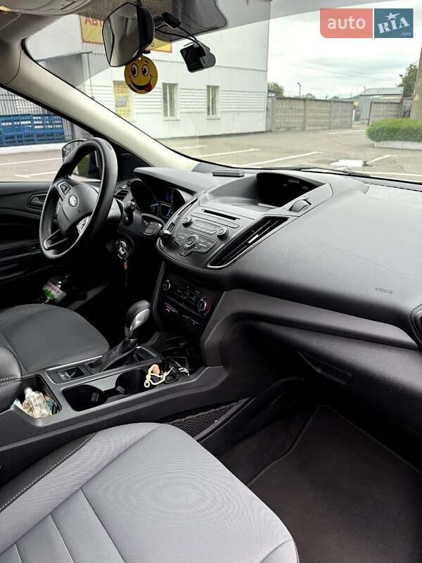 Внедорожник / Кроссовер Ford Escape 2016 в Киеве