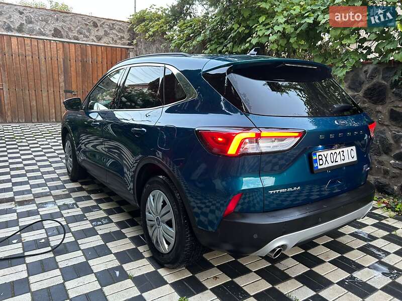Внедорожник / Кроссовер Ford Escape 2019 в Хмельницком