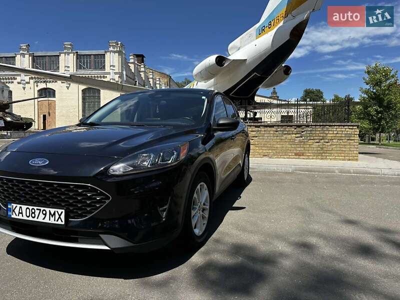 Внедорожник / Кроссовер Ford Escape 2022 в Киеве