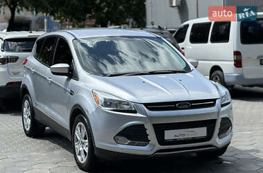Внедорожник / Кроссовер Ford Escape 2016 в 