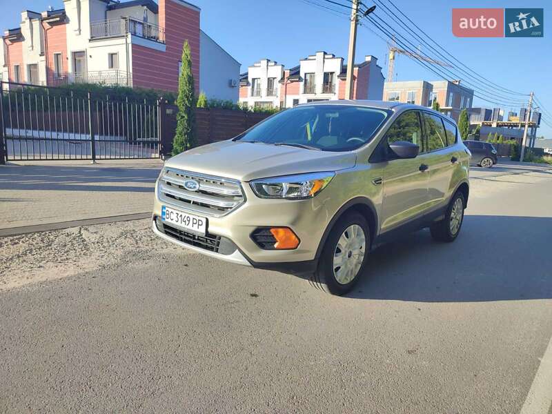 Внедорожник / Кроссовер Ford Escape 2017 в Львове