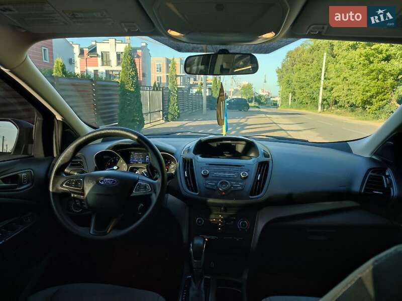 Внедорожник / Кроссовер Ford Escape 2017 в Львове