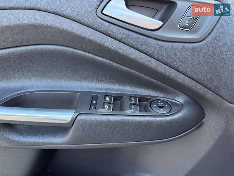 Внедорожник / Кроссовер Ford Escape 2019 в Виннице фото 5 Внедорожник / Кроссовер Ford Escape 2019 в Виннице