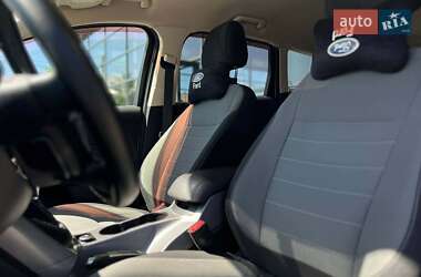 Внедорожник / Кроссовер Ford Escape 2015 в 