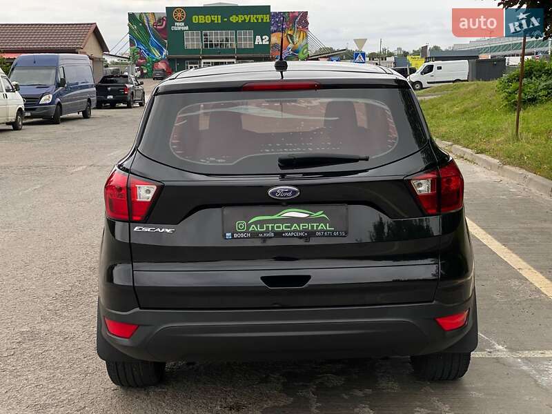 Внедорожник / Кроссовер Ford Escape 2019 в Киеве