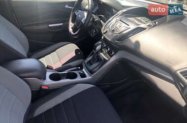 Внедорожник / Кроссовер Ford Escape 2014 в 