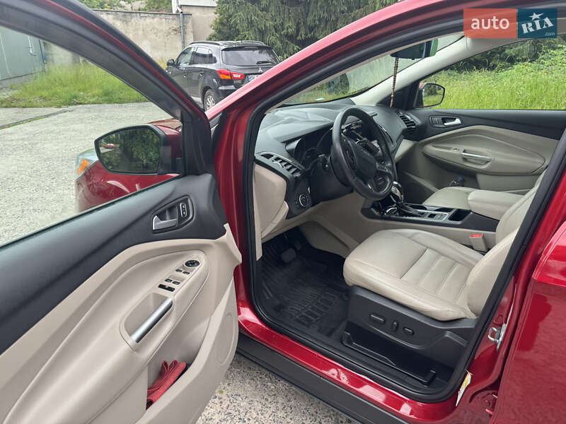 Внедорожник / Кроссовер Ford Escape 2018 в Львове