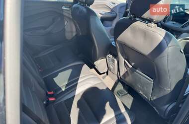 Внедорожник / Кроссовер Ford Escape 2018 в 